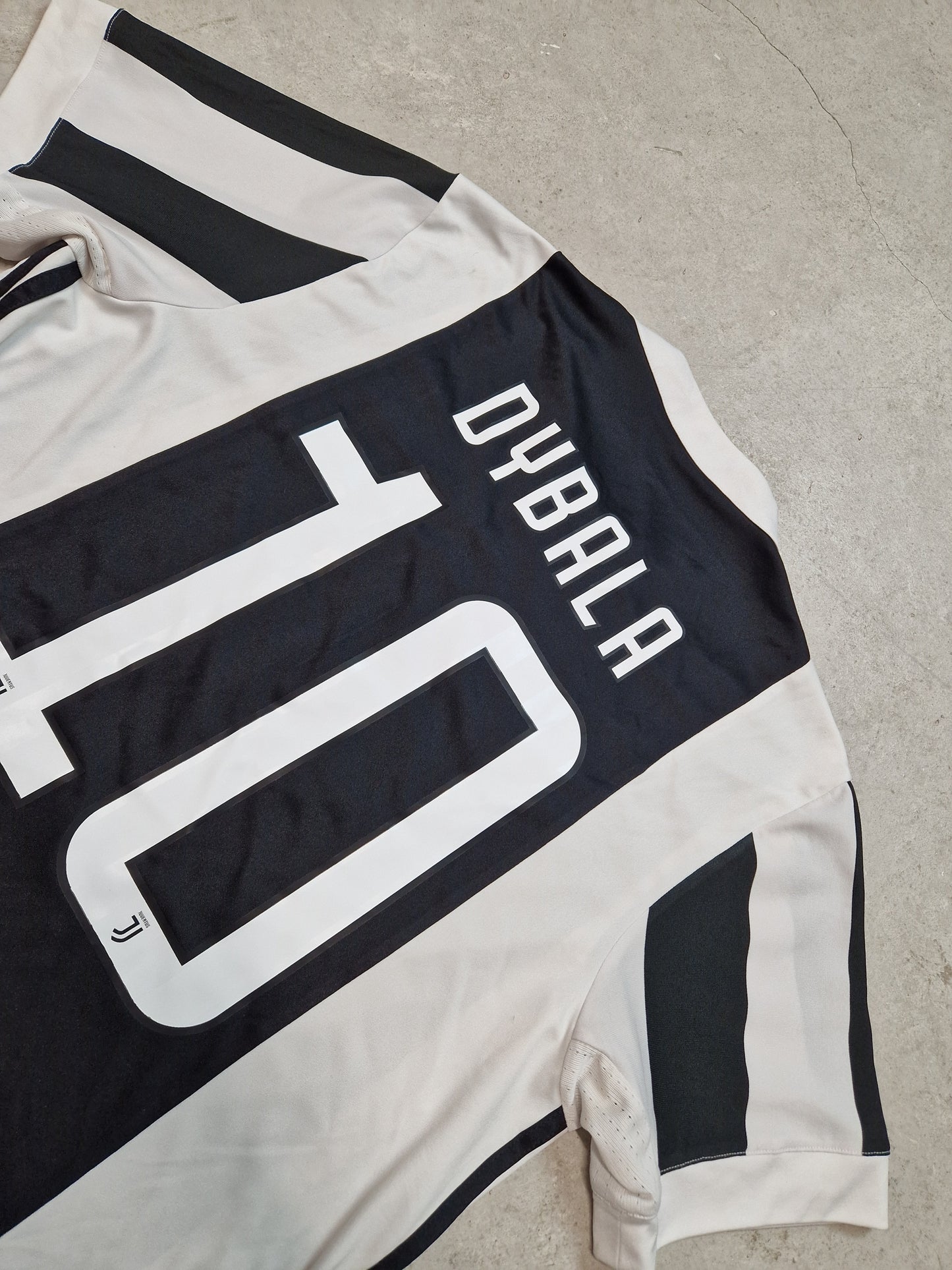 Juventus Turin Heim 2017/18 (M) Dybala #10