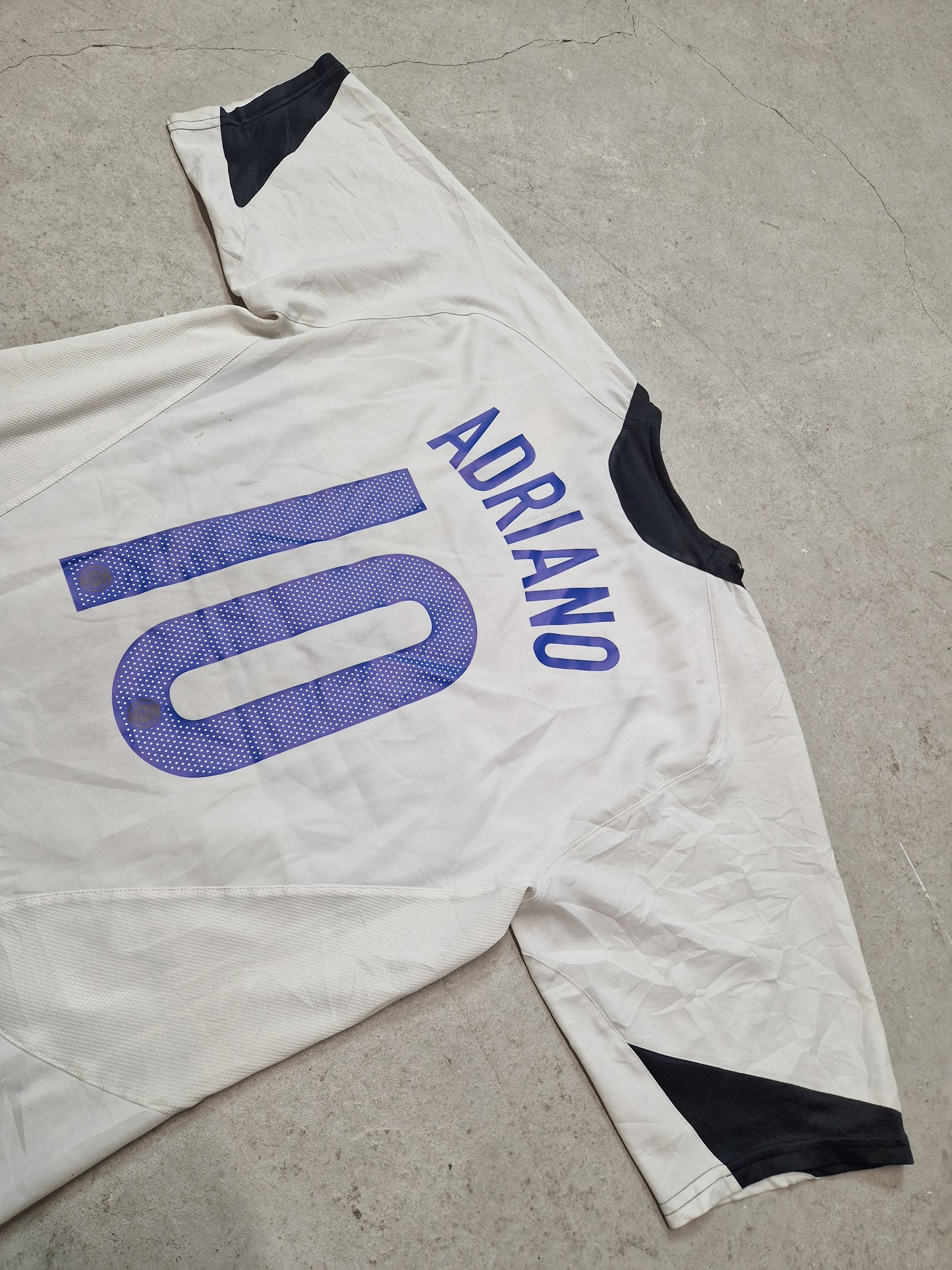 Inter Mailand Auswärts 2005/06 (M) Adriano #10