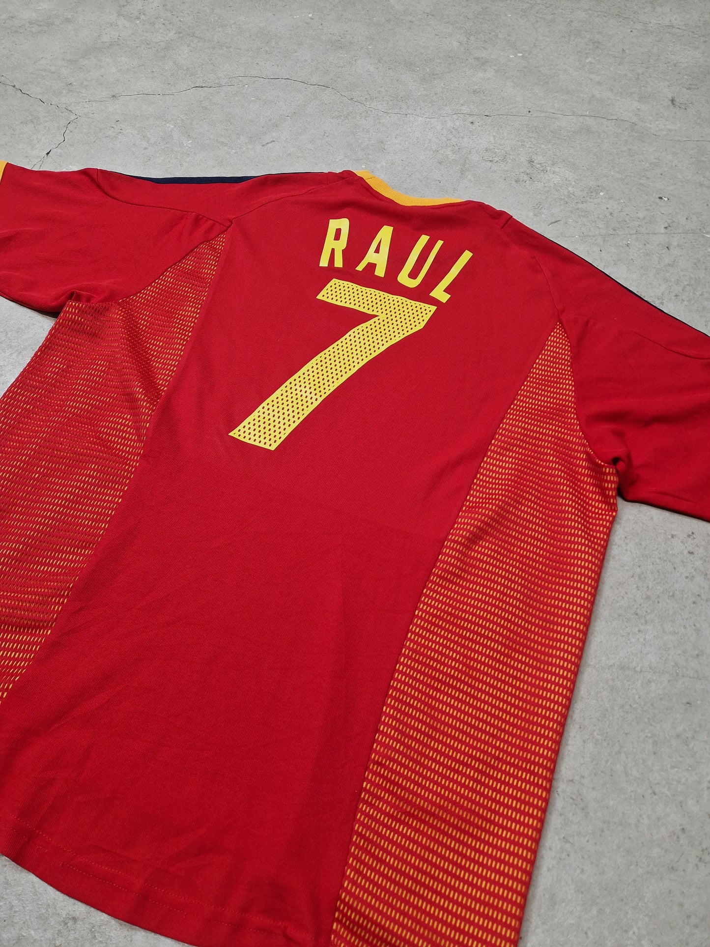 Spanien Heim 2002 (L) Raul #7