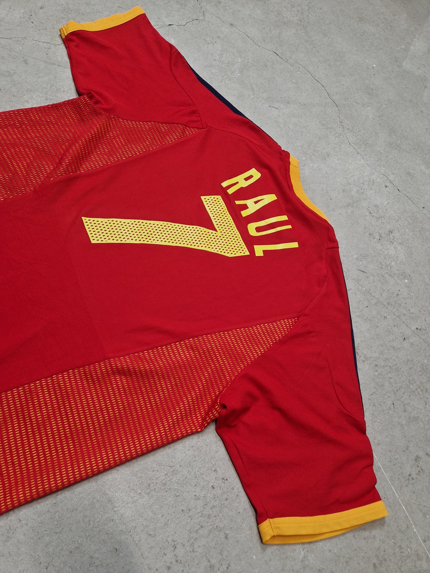 Spanien Heim 2002 (L) Raul #7
