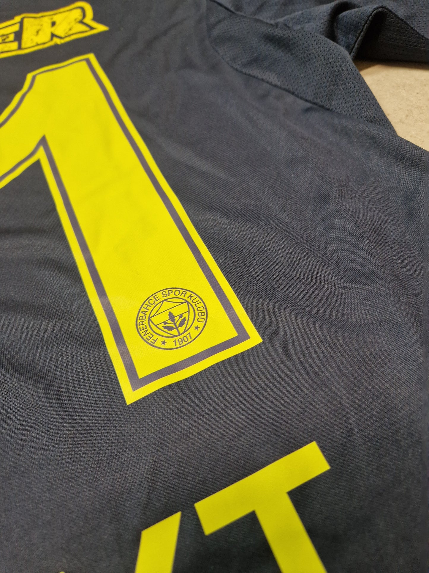 Fenerbahce Drittes 2013/14 (M) Kuyt #11