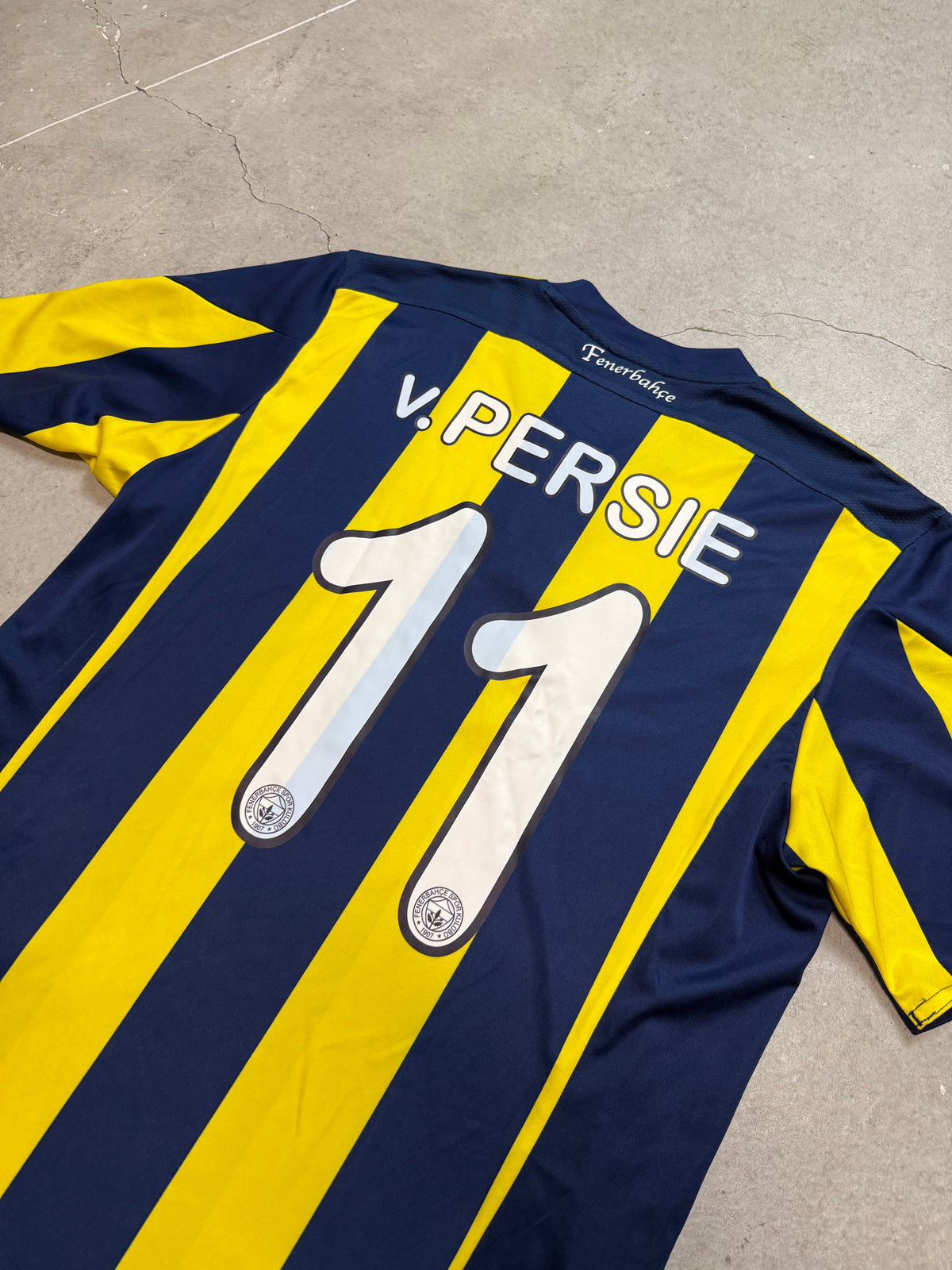 Fenerbahce Heim 2015/16 (M) Van Persie #11