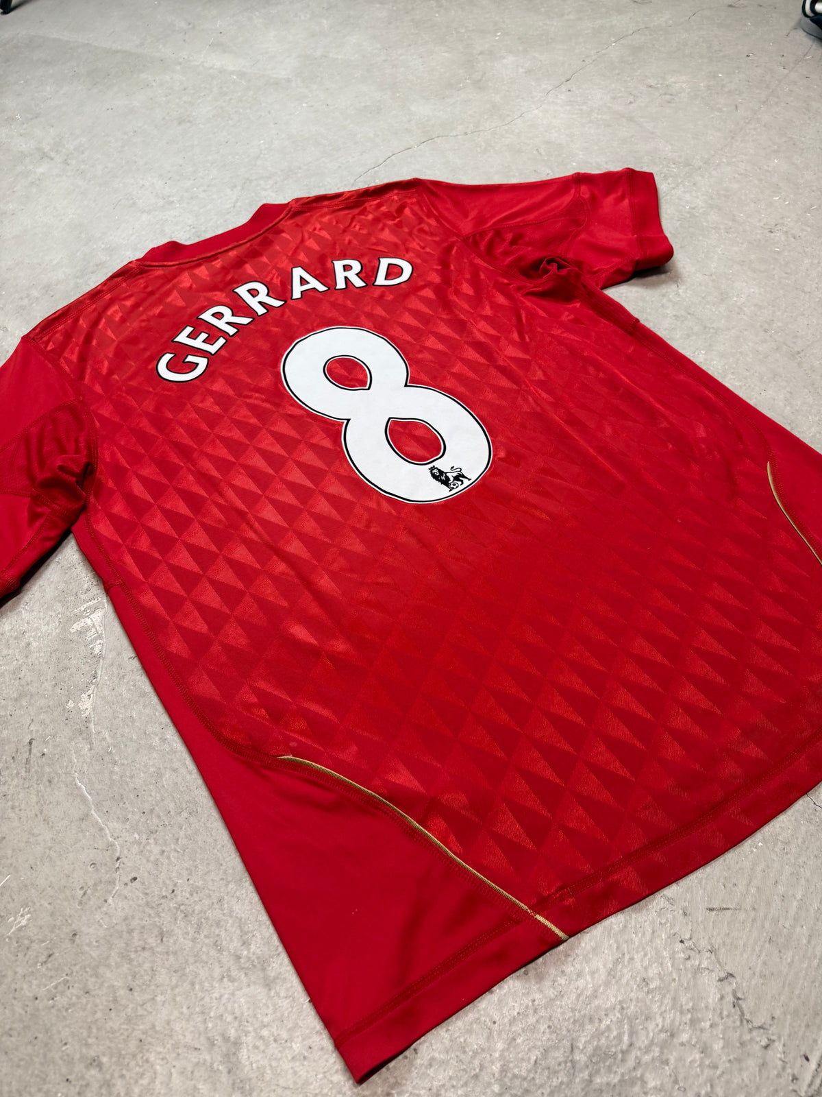 Liverpool FC Heim 2010/11 (L) Gerrard #8