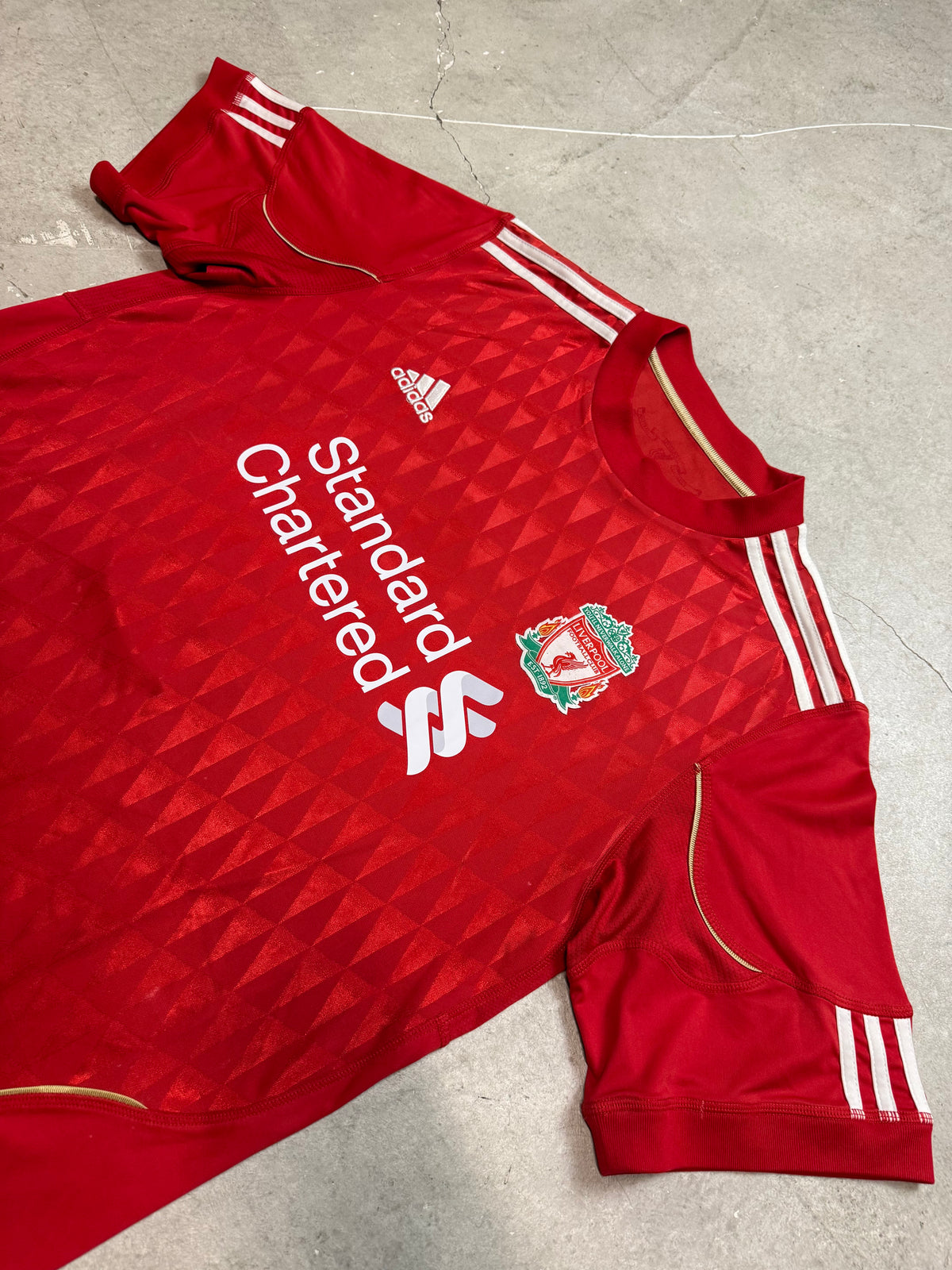 Liverpool FC Heim 2010/11 (L) Gerrard #8