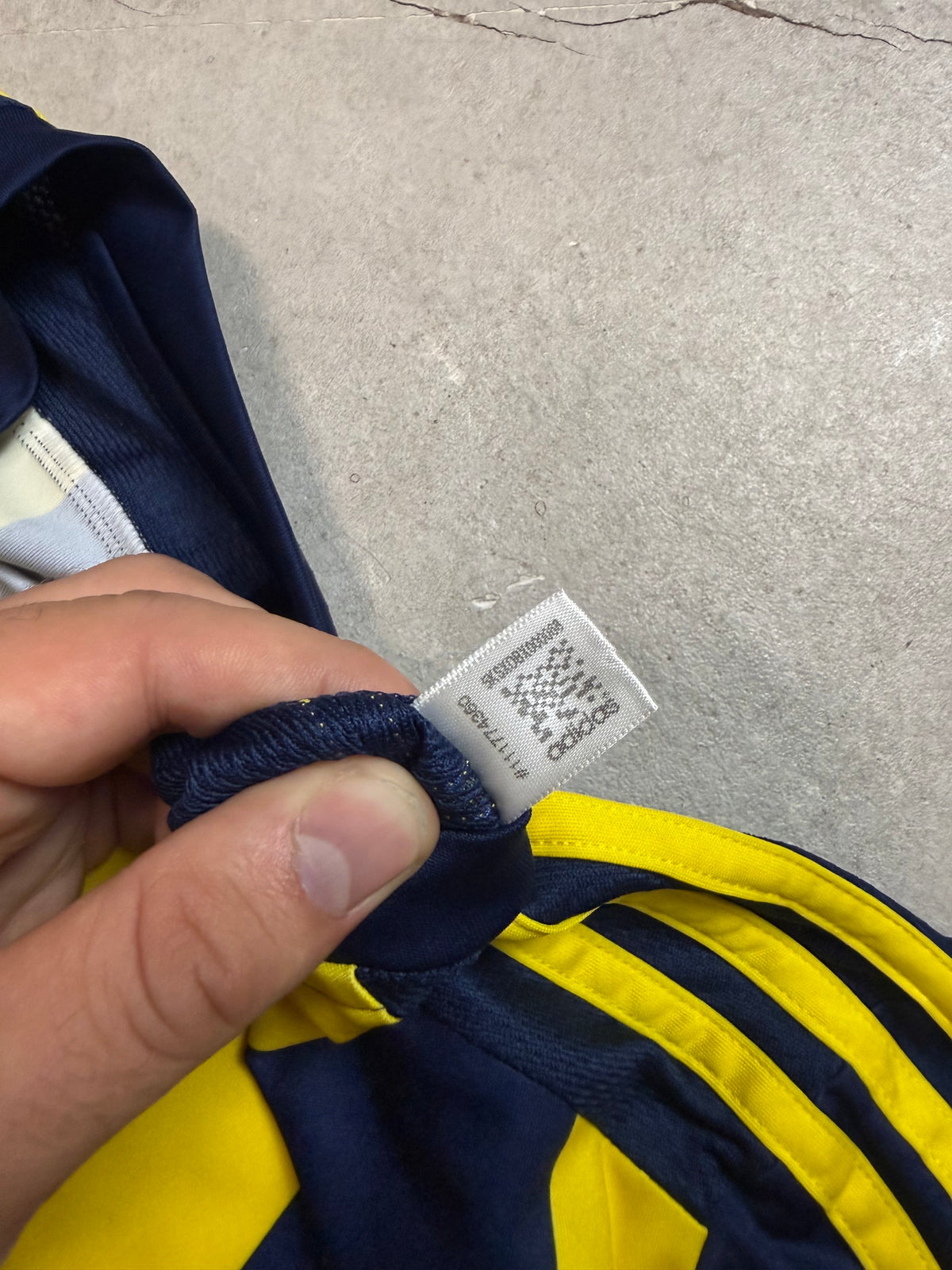 Fenerbahce Heim 2015/16 (M) Van Persie #11