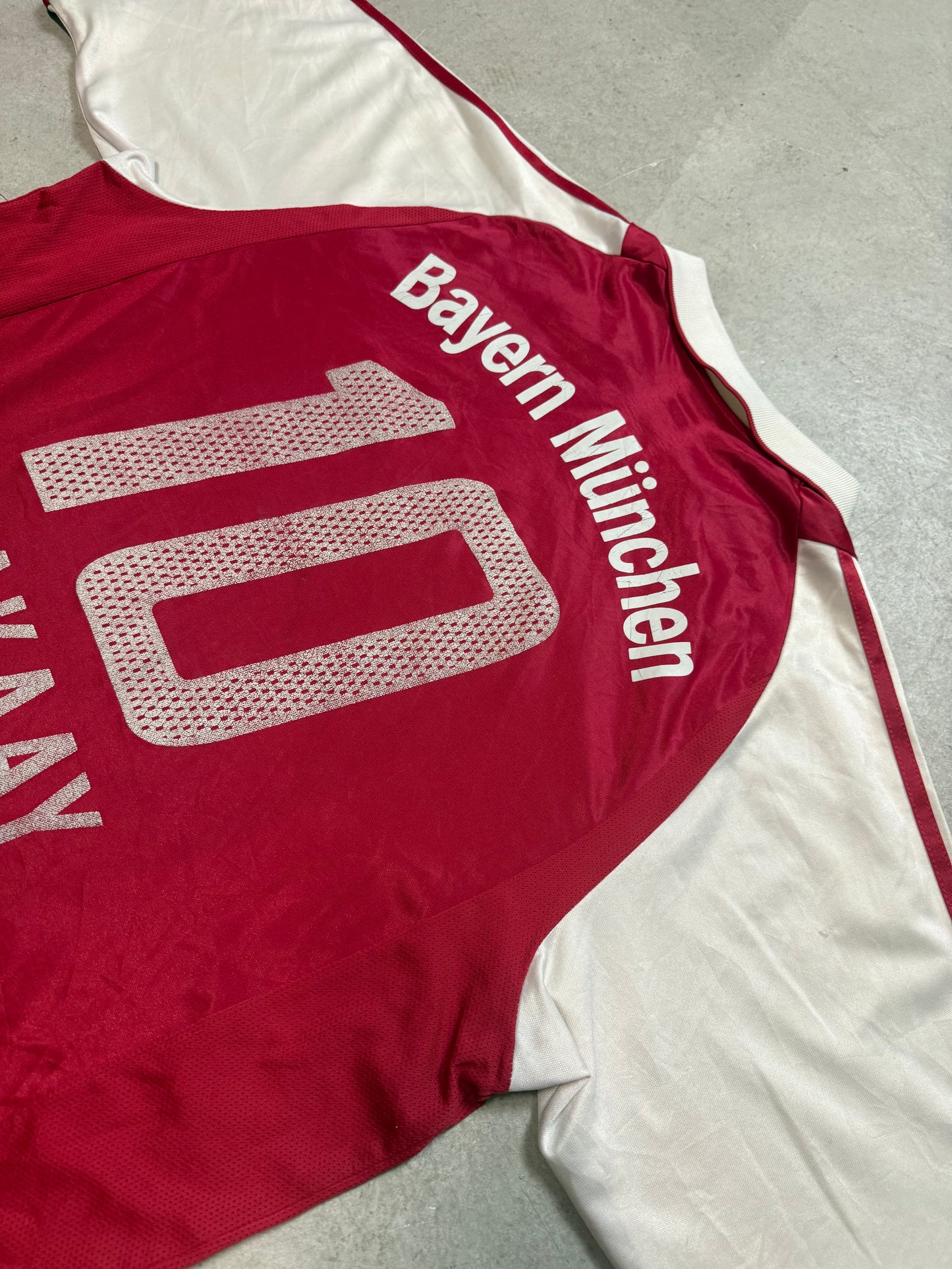 Bayern München Heim 2003/04 (L) Makaay #10
