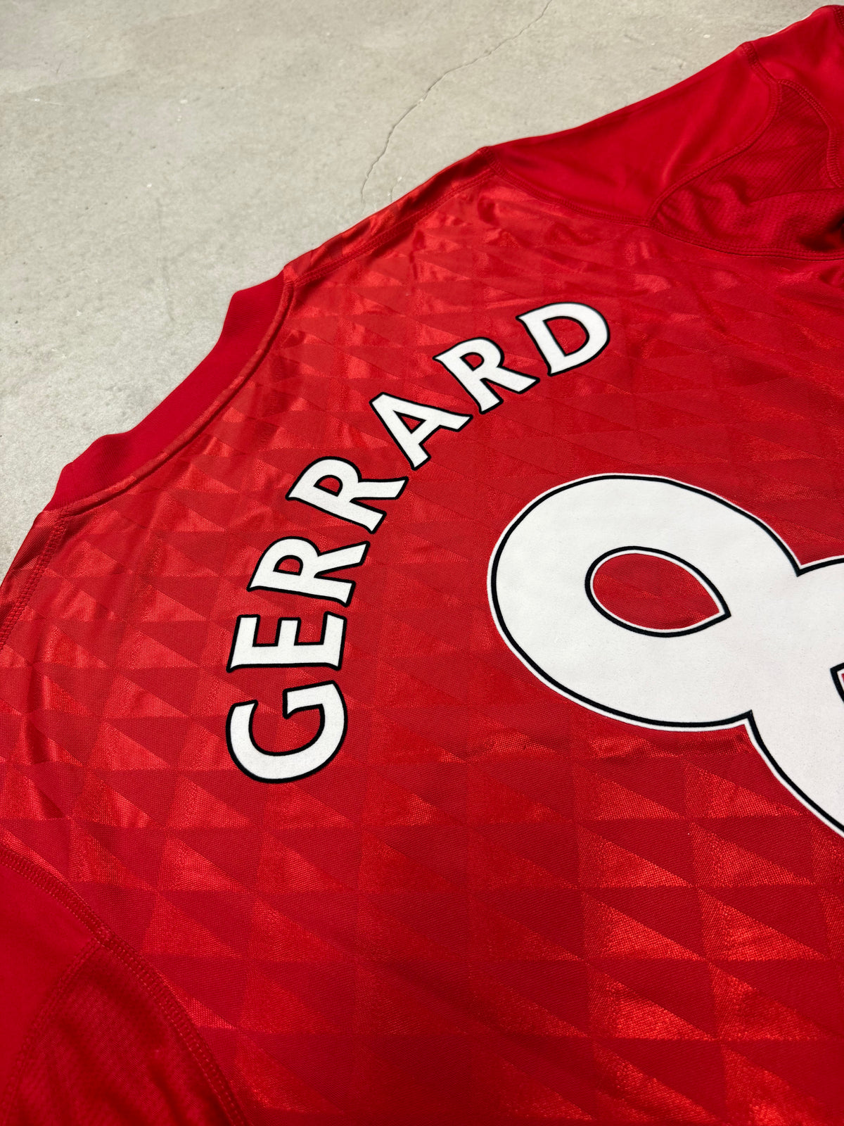 Liverpool FC Heim 2010/11 (L) Gerrard #8