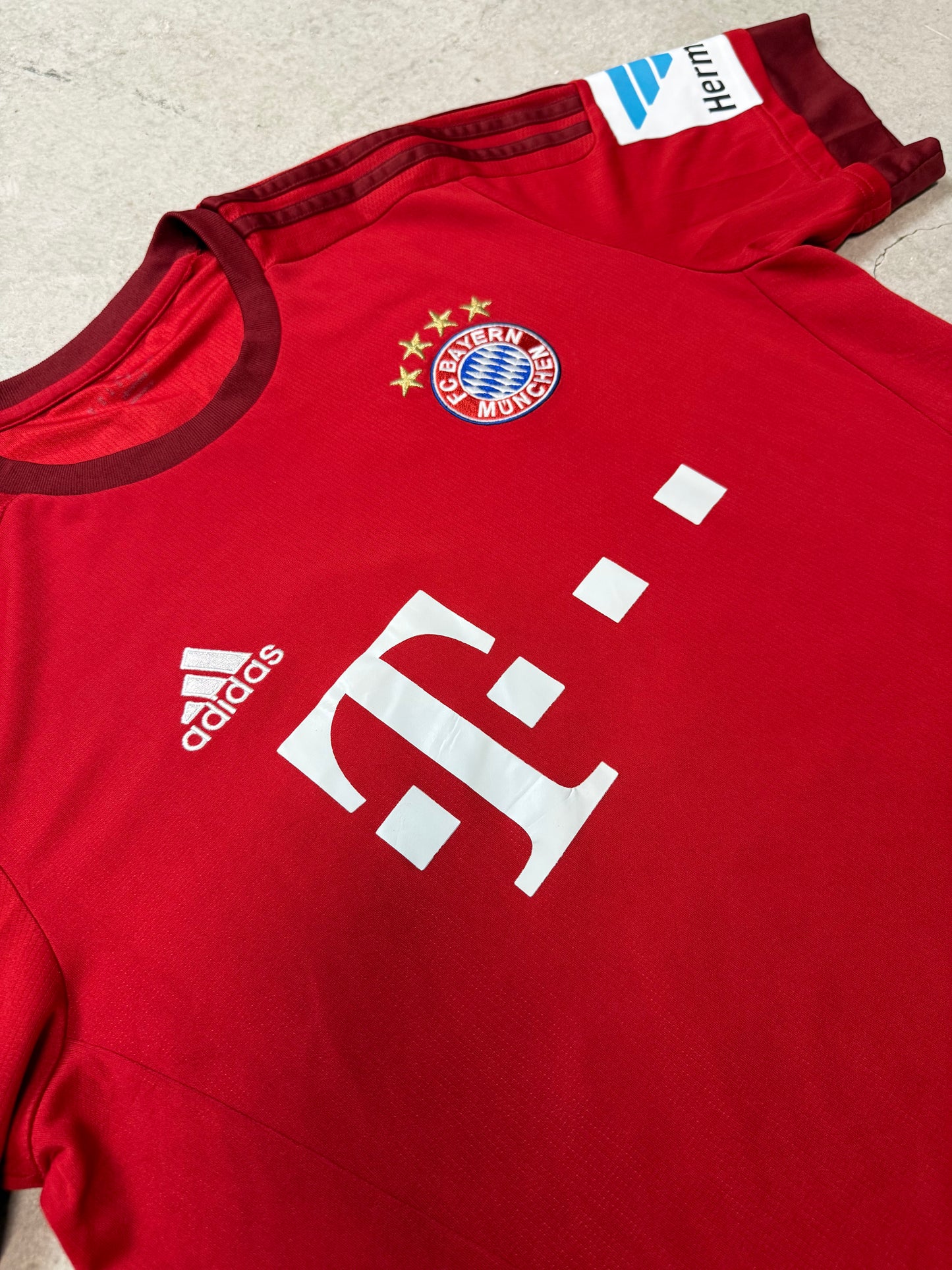 Bayern München Heim 2015/16 (M) Alonso #3