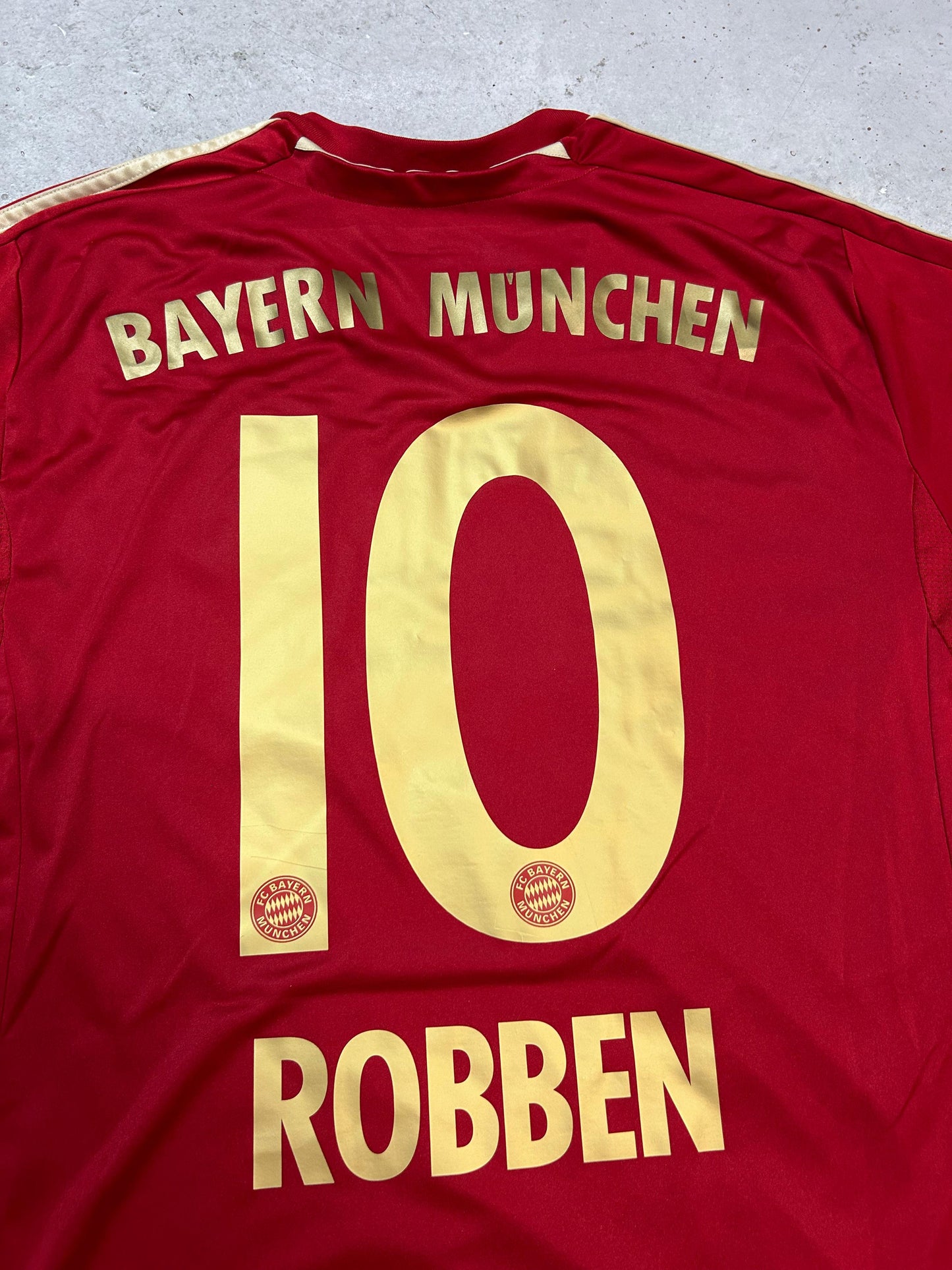 Bayern München Heim 2012/13 (L) Robben #10