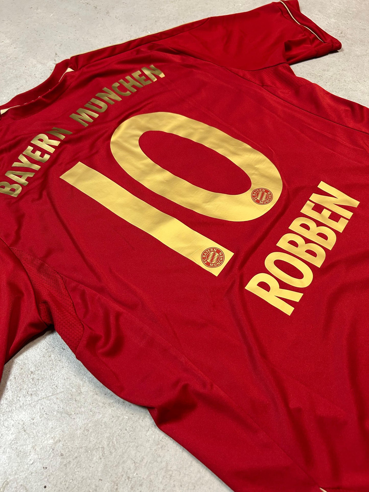 Bayern München Heim 2012/13 (L) Robben #10