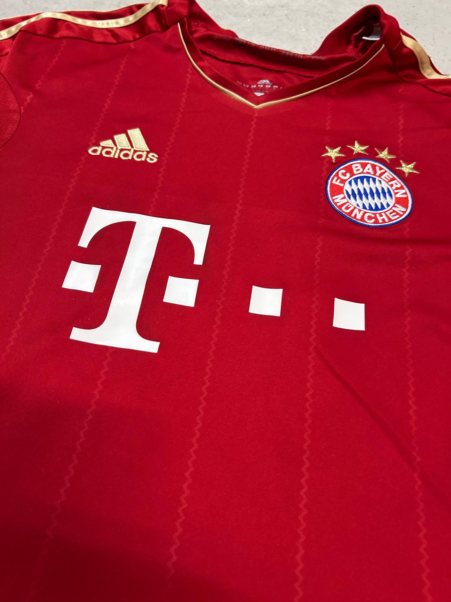 Bayern München Heim 2012/13 (L) Robben #10