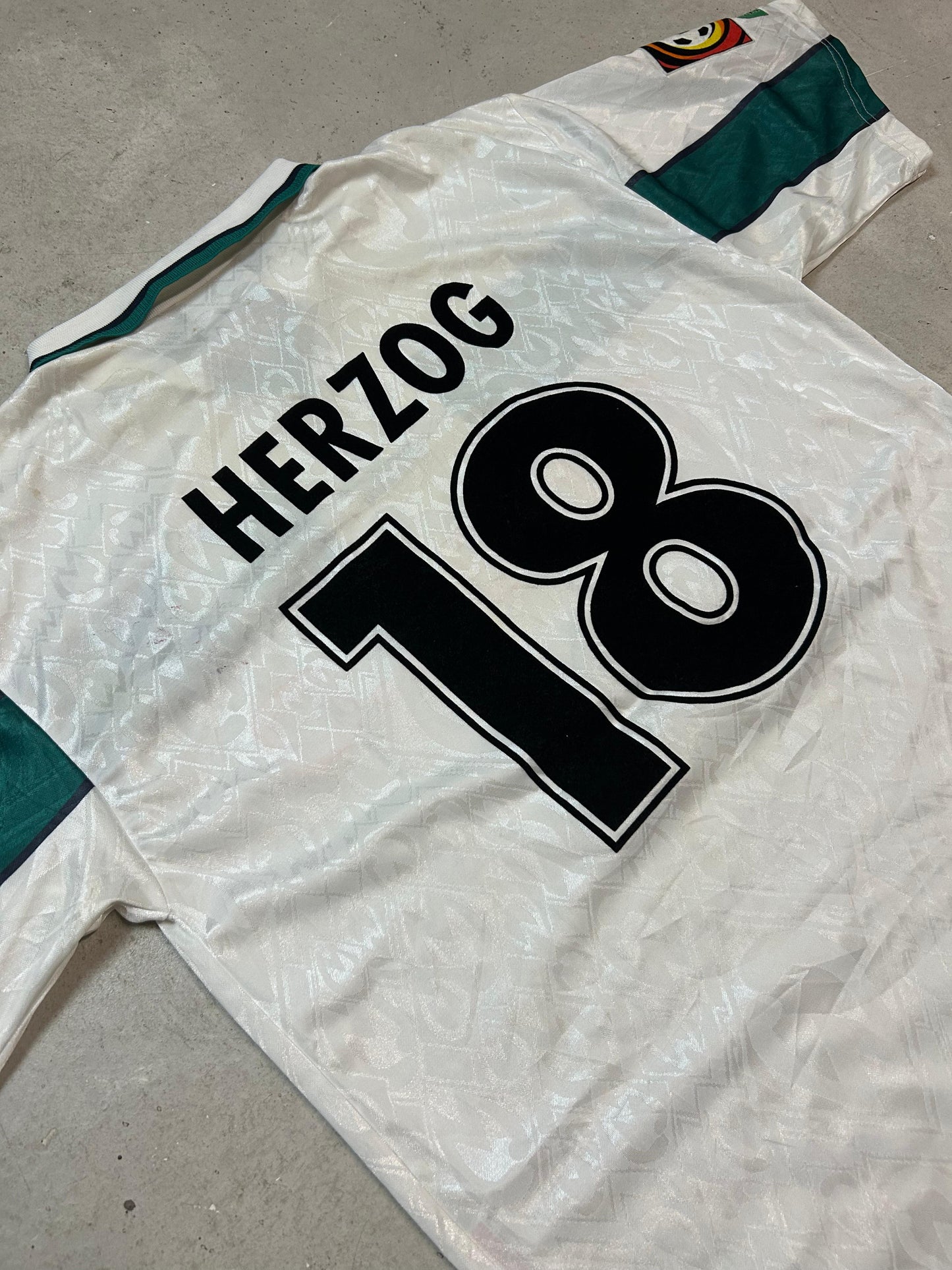 Werder Bremen Heim 1998/99 (L) Herzog #18