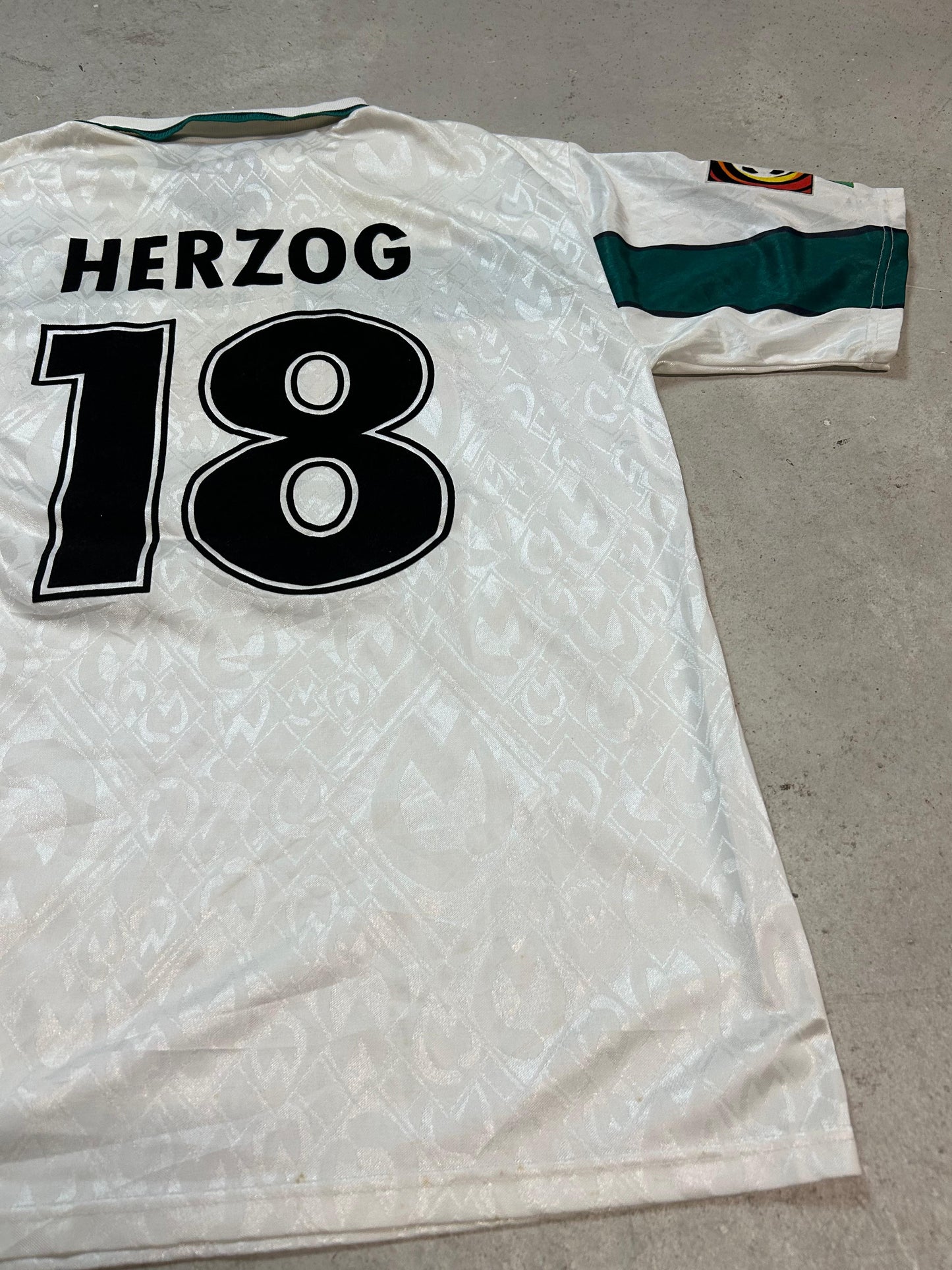 Werder Bremen Heim 1998/99 (L) Herzog #18