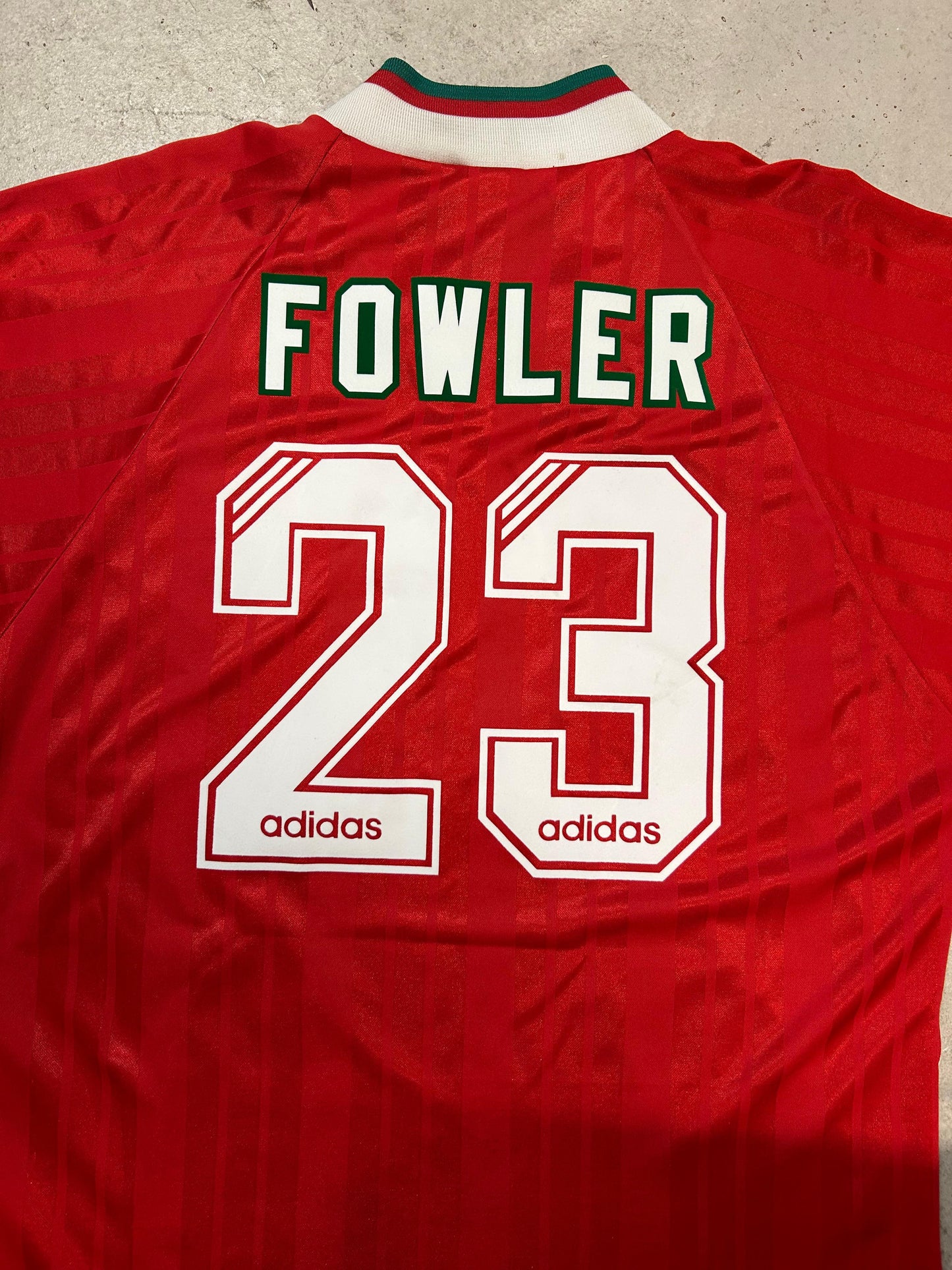 Liverpool Heim 1993/95 (L) Fowler #23