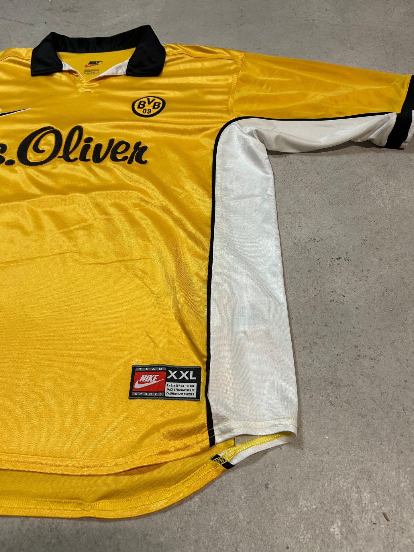 Borussia Dortmund Heim 1998/99 (XL) Möller #10