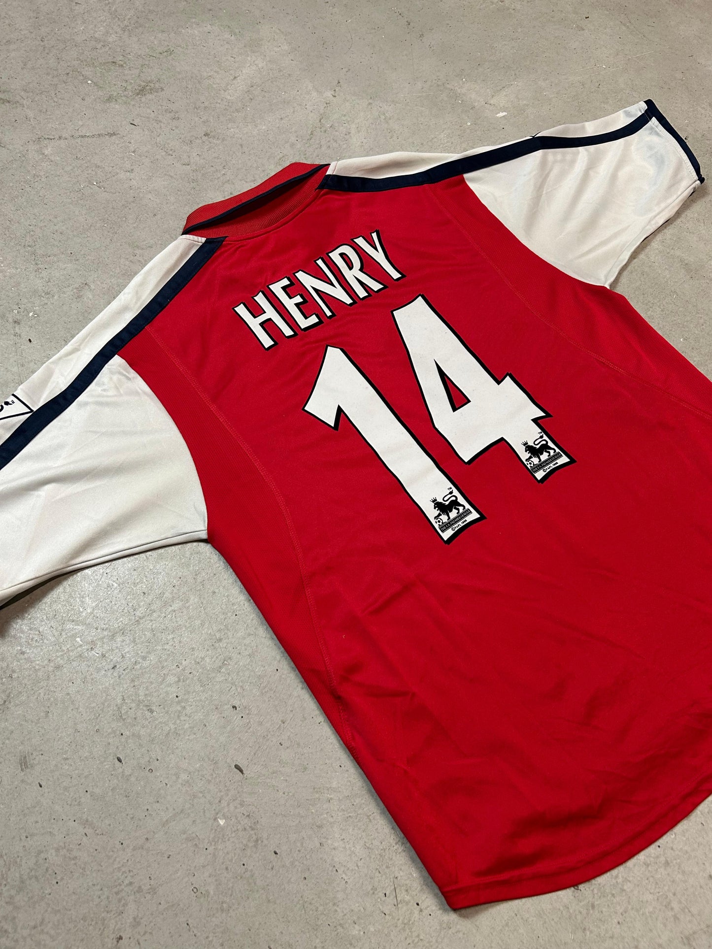 Arsenal Heim 2001/02 (M) Henry #14