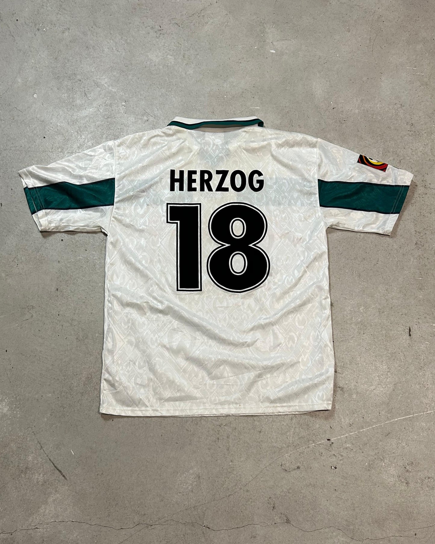 Werder Bremen Heim 1998/99 (L) Herzog #18